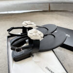 Camellia Sandals صنادل الكاميليا - Image 2