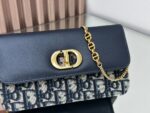Miss Caro Chain Bag (حقيبة ميس كاروه تشين) - Image 3