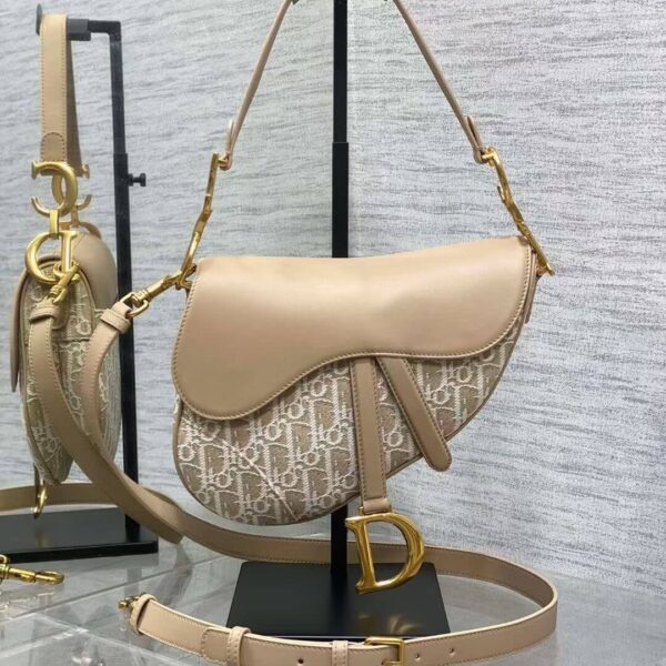 Saddle Bag (حقيبة سادل)