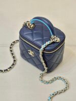 25S Vanity Bag حقيبة فانيتي - Image 9