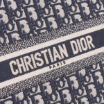 D Tote Bag (حقيبة دي توت) - Image 3