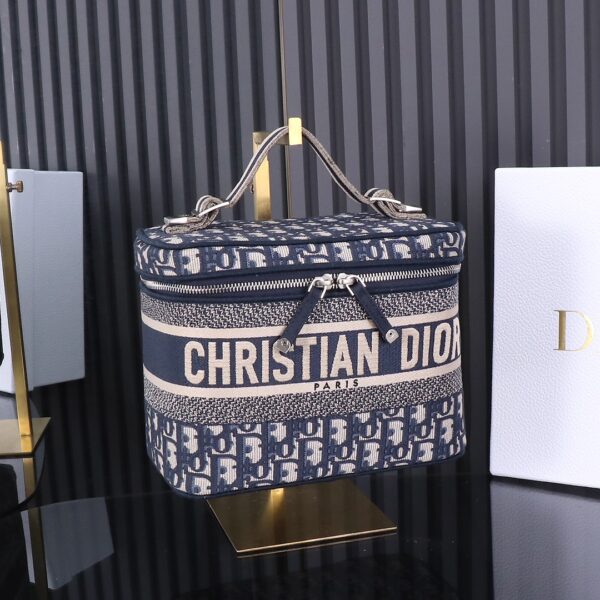 Original Oblique Large Cosmetic Bag (حقيبة تجميل كبيرة بطبعة أوبليك الأصلية)