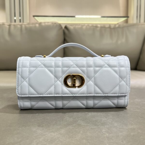 Miss Caro Handle Clutch(حقيبة ميس كارو بيد علوية)