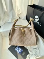 25 Mini Hobo Bag  (حقيبة هوبو ميني ٢٥) - Image 2