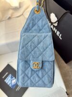 25 Mini Hobo Bag  (حقيبة هوبو ميني ٢٥) - Image 6