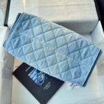 25 Mini Hobo Bag  (حقيبة هوبو ميني ٢٥) - Image 9