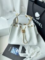 25 Mini Hobo Bag  (حقيبة هوبو ميني ٢٥) - Image 7