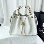 25 Mini Hobo Bag  (حقيبة هوبو ميني ٢٥) - Image 10