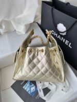 25 Mini Hobo Bag  (حقيبة هوبو ميني ٢٥) - Image 5