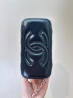 25S Vanity Bag (حقيبة فانيتي ٢٥ س) - Image 5