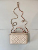 25S Vanity Bag (حقيبة فانيتي ٢٥ س) - Image 4