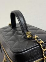 25A Double Zipper Cosmetic Box (علبة مستحضرات تجميل بسحاب مزدوج ٢٥ أ) - Image 2