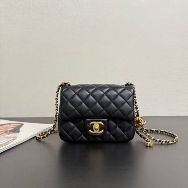 Buckle Flap Bag حقيبة فلاب 25