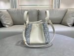 Lady D Signature Bucket Bag ( حقيبة دلو بتوقيع ليدي دي ) - Image 8