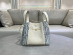 Lady D Signature Bucket Bag ( حقيبة دلو بتوقيع ليدي دي ) - Image 7