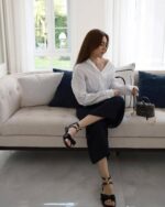 CD Mini Vanity Bag (حقيبة CD ميني فانيتي) - Image 3