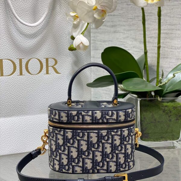 D Signature Vanity (ديور  سيغنيتشر)