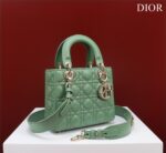 Small Lady Dior Bag (الصغيرة حقيبة ليدي ديور) - Image 2