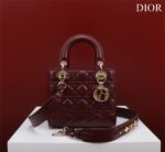 Small Lady D Bag (الصغيرة حقيبة ليدي دي)