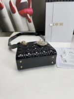 Mini Lady D Bag (حقيبة "ليدي دي" ميني) - Image 4