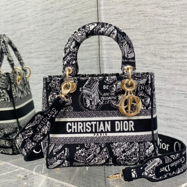 D Tote Hand Bag (دي حقيبة يد توت )