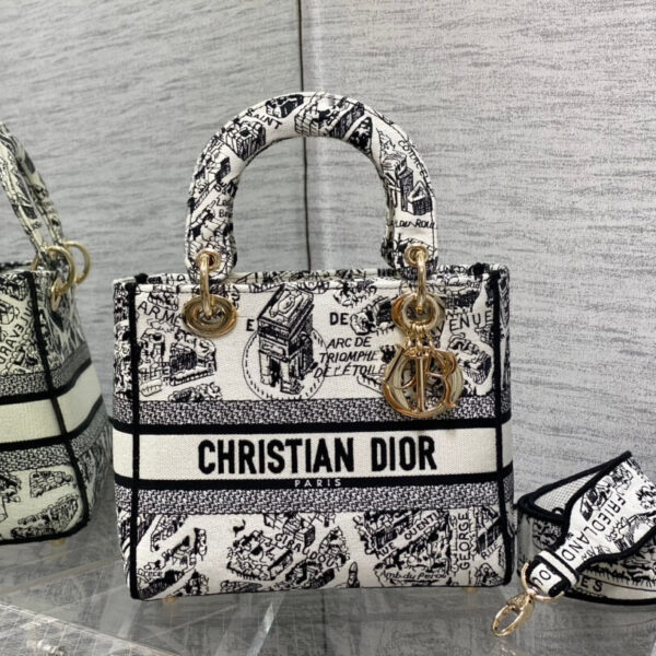 D Tote Hand Bag (دي حقيبة يد توت )