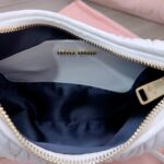 Matelassé Hobo Bag (ماتيلاسيه هوبو حقيبة) - Image 8
