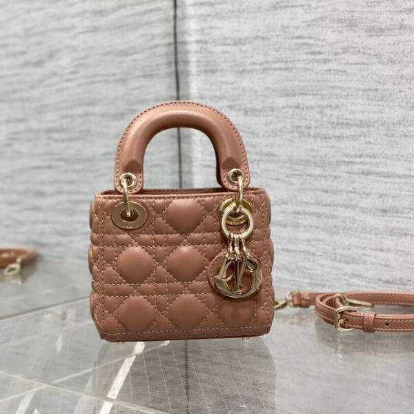 Lady D Micro Bag (حقيبة ليدي دي ميكرو)
