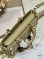 LADY D-JOY Handbag (حقيبة ليدي دي-جوي) - Image 3