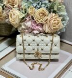 Lady D Pearl Clutch (حقيبة ليدي دي بيرل كلاتش) - Image 9