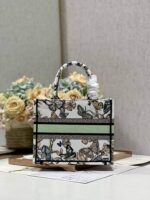 D Book Tote Shopping Bag (حقيبة تسوق دي بوك توت) - Image 8