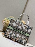 D Book Tote Shopping Bag (حقيبة تسوق دي بوك توت) - Image 8