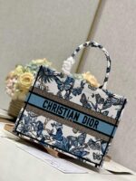 D Book Tote Shopping Bag (حقيبة تسوق دي بوك توت) - Image 5