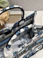 D Book Tote Shopping Bag (حقيبة تسوق دي بوك توت) - Image 8