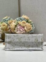 D Book Tote Shopping Bag (حقيبة تسوق دي بوك توت) - Image 8