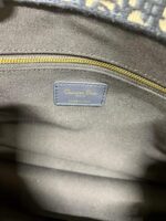 D Book Tote Shopping Bag (حقيبة تسوق دي بوك توت) - Image 8