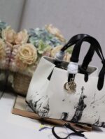 D Toujours Handbag (حقيبة دي توجور) - Image 3