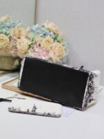D Toujours Handbag (حقيبة دي توجور) - Image 2