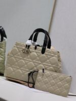 D Toujours Handbag (حقيبة دي توجور) - Image 3