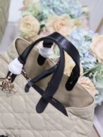D Toujours Handbag (حقيبة دي توجور) - Image 6