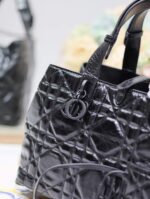 D Toujours Handbag (حقيبة دي توجور) - Image 2