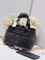 D Toujours Handbag (حقيبة دي توجور) - Image 6