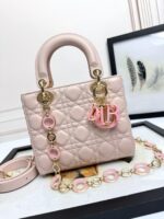 Lady D Sheepskin Bag(حقيبة ليدي ديور جلد الغنم)