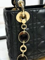 Lady D Sheepskin Bag (حقيبة ليدي ديور جلد الغنم) - Image 6