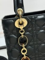 Lady D Compartment Bag (حقيبة ليدي ديور جلد الحمل) - Image 7