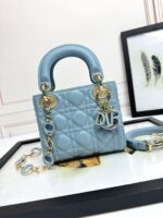 Lady D Sheepskin Bag(حقيبة ليدي ديور  جلد الغنم)