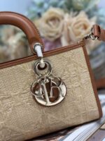 Lady D-Joy Small Horizontal Bag(حقيبة ليدي دي-جوي الأفقية الصغيرة) - Image 3