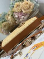 Lady D-Joy Horizontal Bag (حقيبة ليدي دي-جوي الأفقية) - Image 5