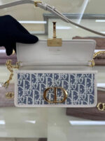 Montaigne Mini Handbag (حقيبة مونتين الصغيرة) - Image 3