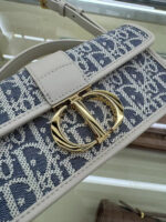 Montaigne Mini Handbag (حقيبة مونتين الصغيرة) - Image 4